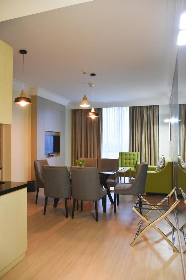 Ucsi Hotel 4*