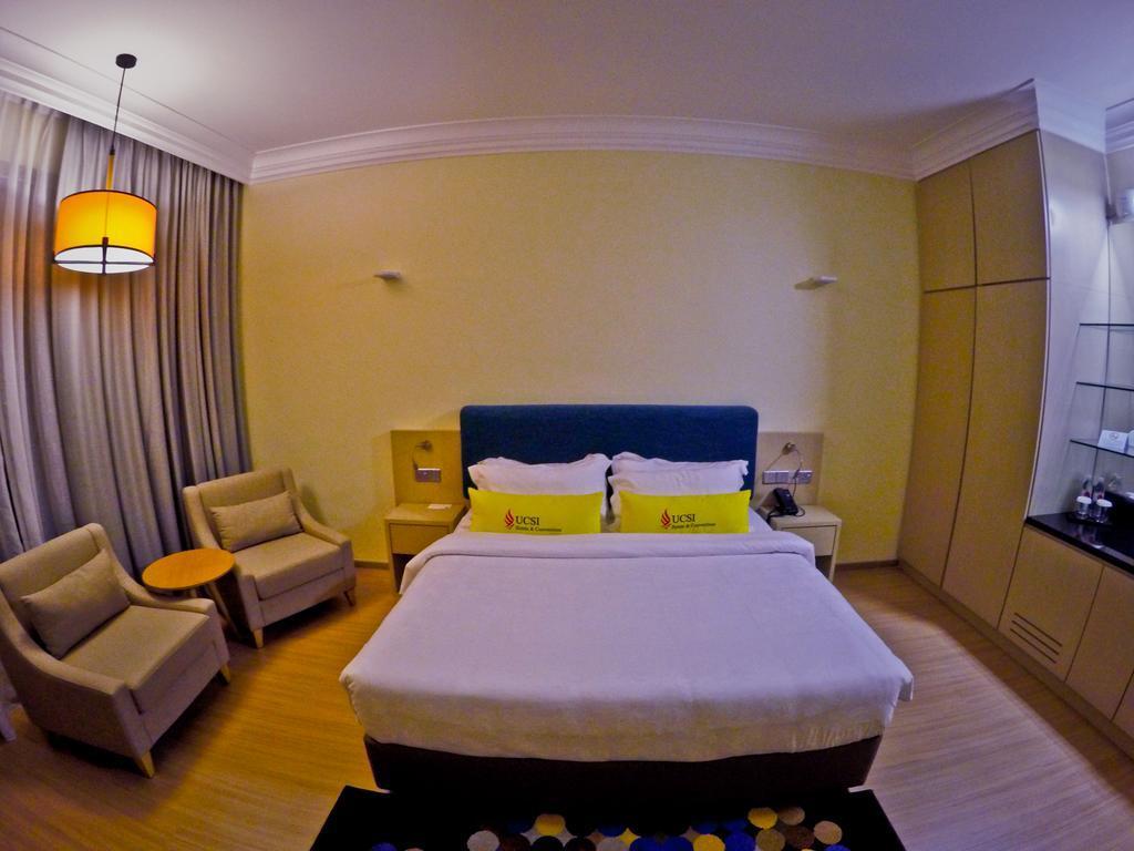 Ucsi Hotel
