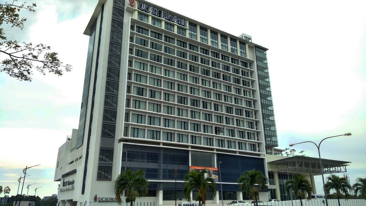 Ucsi Hotel